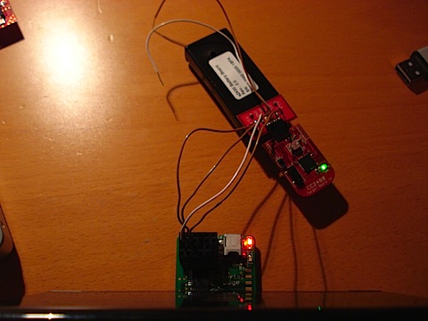 Zigbee Modul das über die DSerial Edge an einen Nintendo Ds angebunden ist